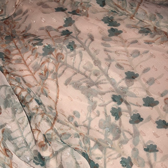 🎉 Chelsea & Violet Metallic Floral Ruffle Dress - Picture 4 of 6